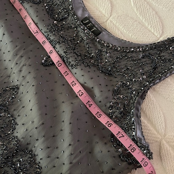 Women's silver 100% silk sequin cropped tank top. Sparkle and shine! Size M - Picture 8 of 8